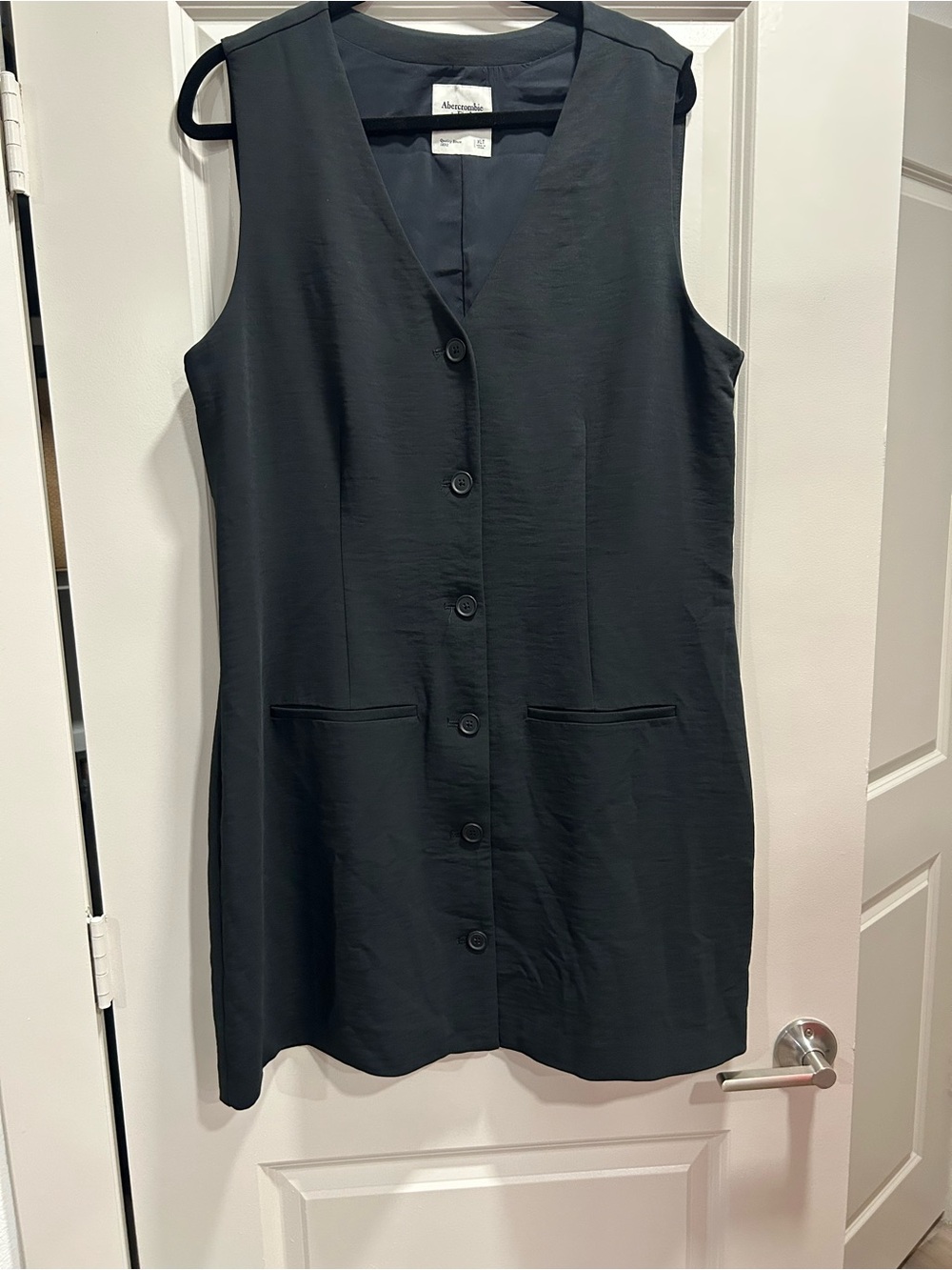 Abercrombie & Fitch Black Sleeveless Button-Front Mini Dress
